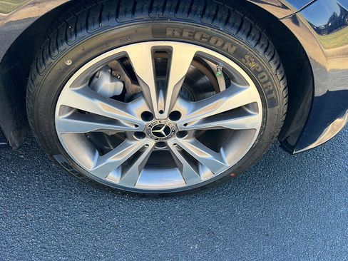 Used 2019 Mercedes-Benz C 300 Sedan w/ Premium Package image 36