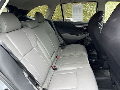Used 2020 Subaru Outback Limited image 15