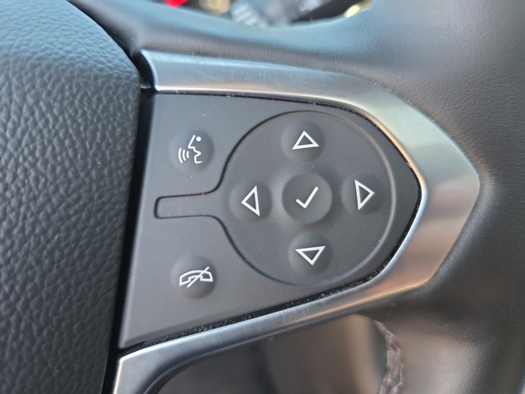 Used 2023 Chevrolet Traverse Premier AWD/4WD image 20