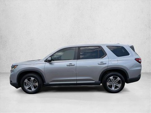 Certified 2024 Honda Pilot EX-L image 9