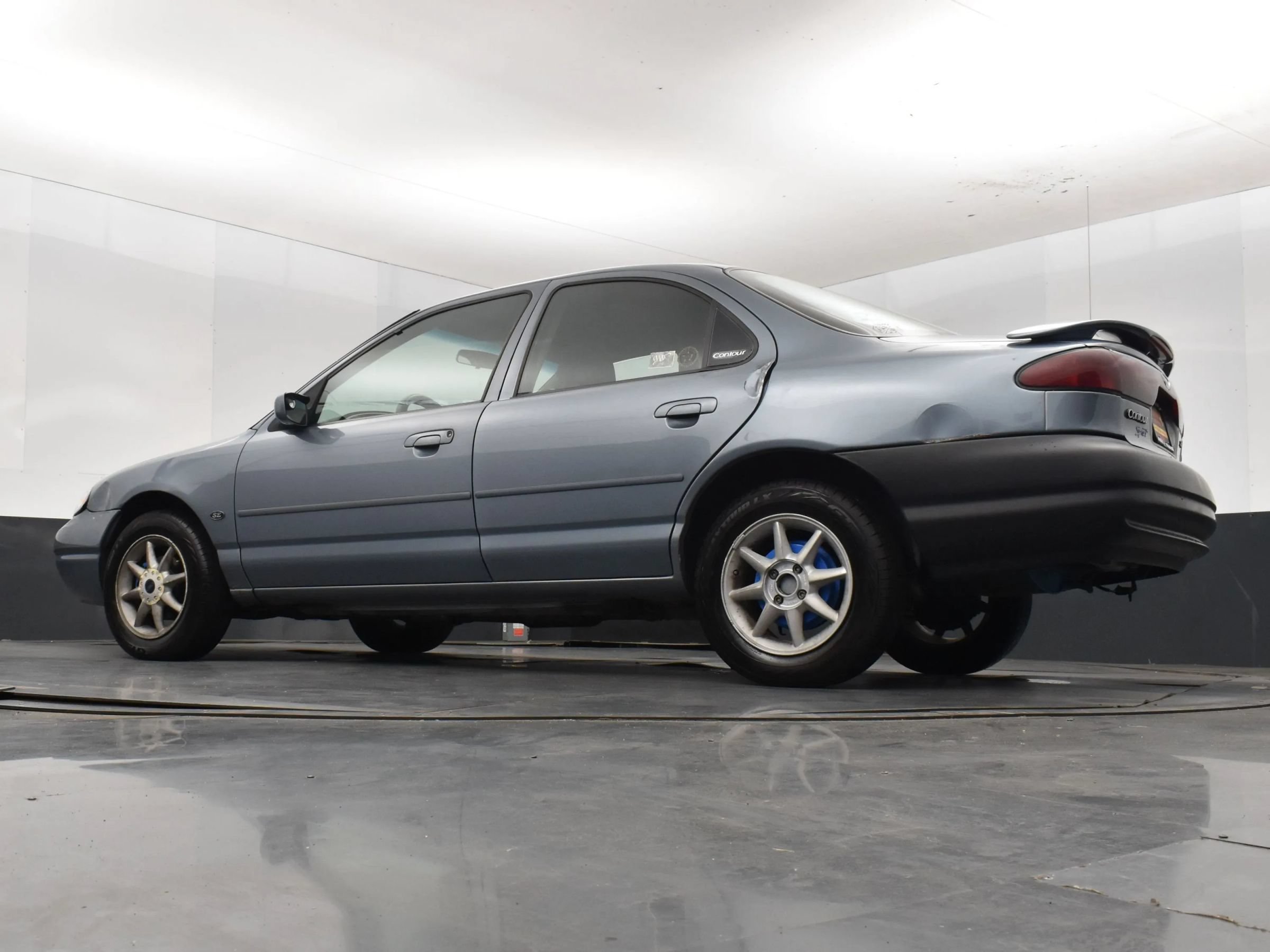 Used 2000 Ford Contour SE FWD image 12
