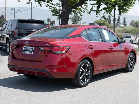 Used 2024 Nissan Sentra SV FWD image 4