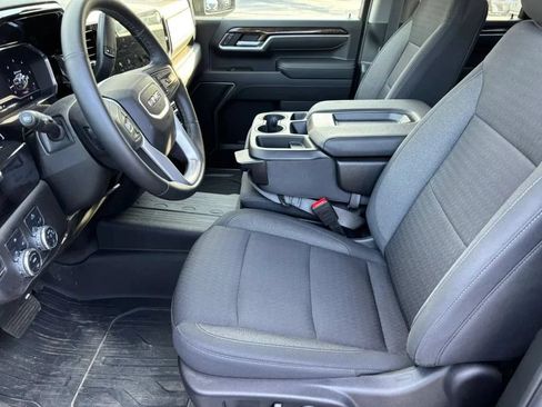 Used 2024 GMC Sierra 2500 SLE w/ SLE Value Package; AWD/4WD image 10