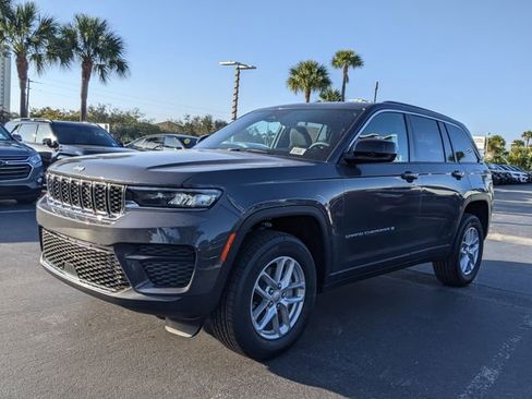 New 2025 Jeep Grand Cherokee Laredo X image 6