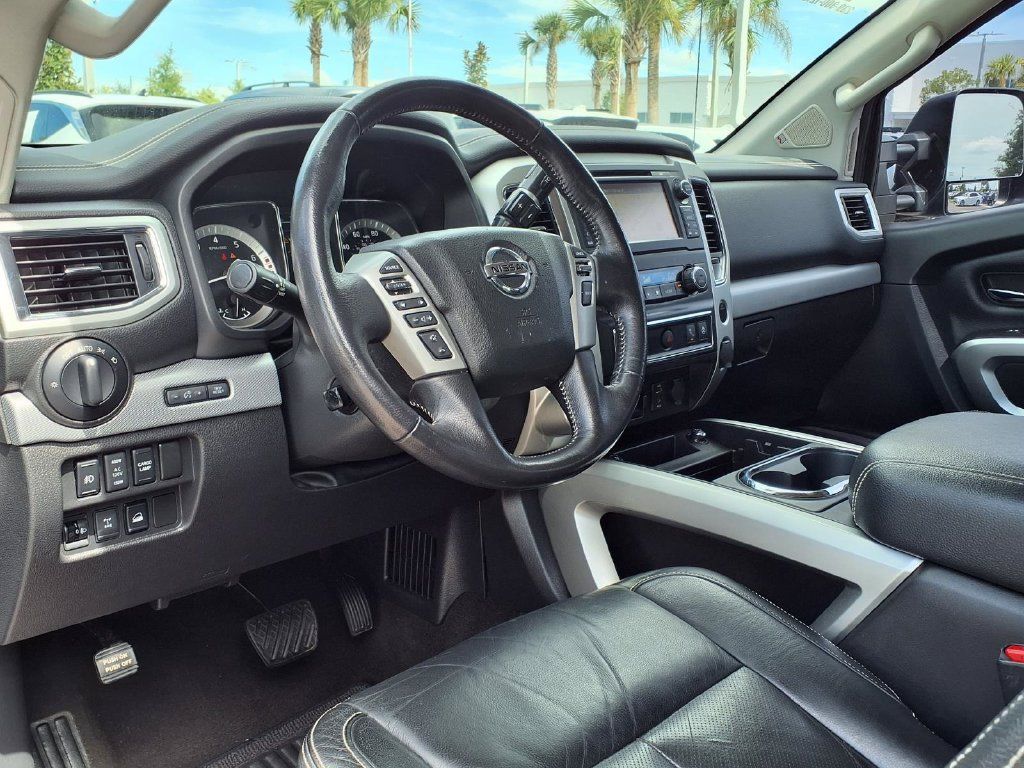 Used 2018 Nissan Titan PRO-4X w/ Pro-4x Convenience Package AWD/4WD image 23