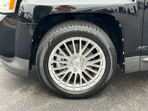 Used 2011 GMC Terrain SLT FWD image 11