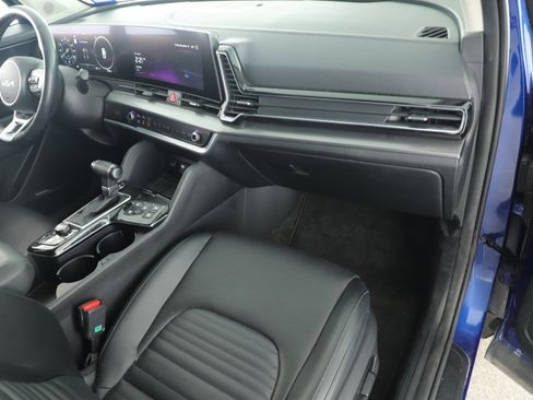 Used 2023 Kia Sportage SX image 17