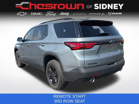 Used 2023 Chevrolet Traverse LT w/ Midnight/Sport Edition FWD image 3