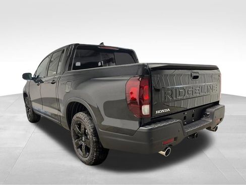 New 2026 Honda Ridgeline Black Edition image 3