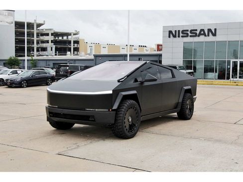 Used 2025 Tesla Cybertruck Cyberbeast AWD/4WD image 2