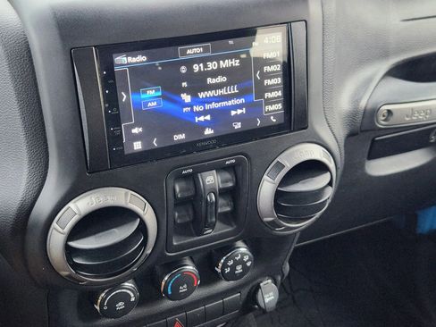 Used 2017 Jeep Wrangler Unlimited Sport w/ Quick Order Package 24S image 30