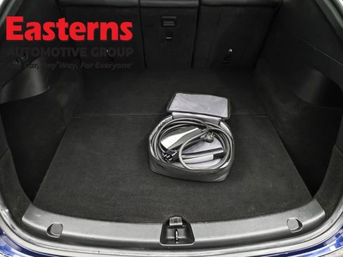 Used 2021 Tesla Model Y Performance image 9