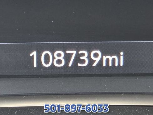 Used 2024 Chevrolet Equinox Premier FWD image 23