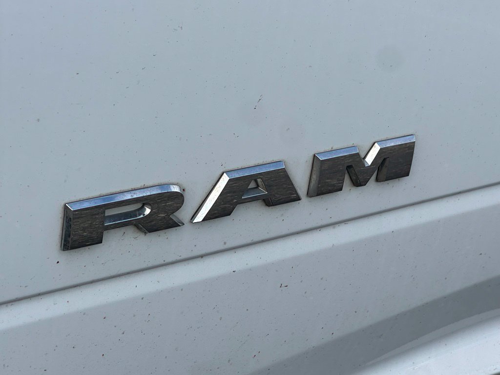 Used 2021 RAM 3500 Tradesman w/ Chrome Appearance Group AWD/4WD image 18
