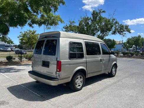 Used 2004 Chevrolet Astro RWD image 5