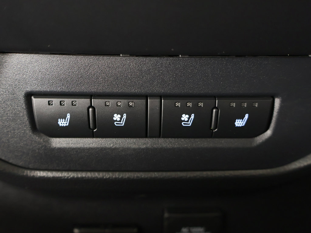 Used 2024 Toyota Tundra Capstone AWD/4WD image 60