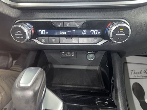 Used 2020 Nissan Altima 2.5 SV image 23