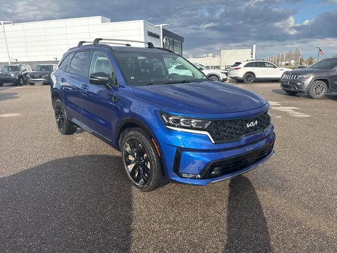 Used 2022 Kia Sorento SX image 3