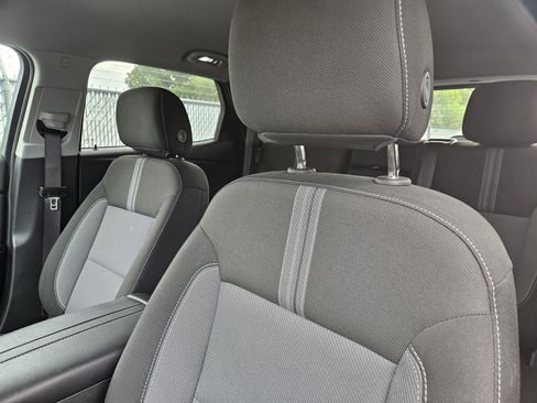 Used 2024 Chevrolet Blazer LT FWD image 15