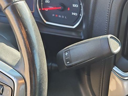 Used 2021 Chevrolet Silverado 1500 LT AWD/4WD image 15