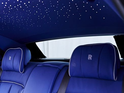 Used 2024 Rolls-Royce Phantom Sedan w/ The Phantom Package RWD image 75
