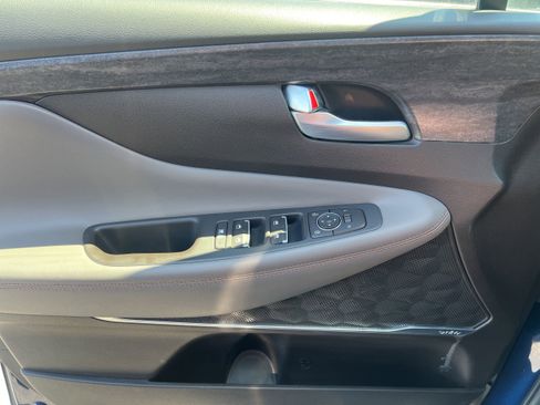 Used 2019 Hyundai Santa Fe Limited AWD/4WD image 21