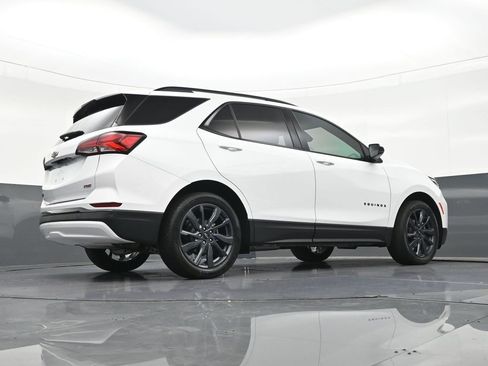 Used 2024 Chevrolet Equinox RS FWD image 27