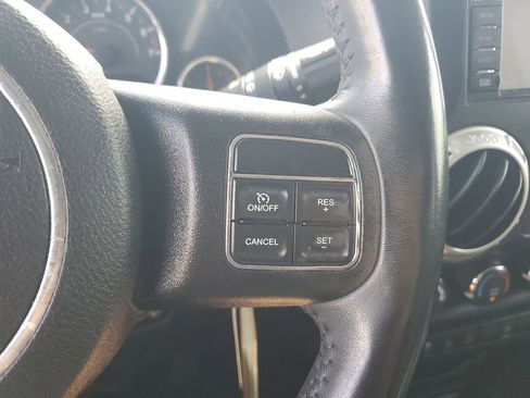 Certified 2018 Jeep Wrangler Unlimited Sahara w/ Connectivity Group AWD/4WD image 21