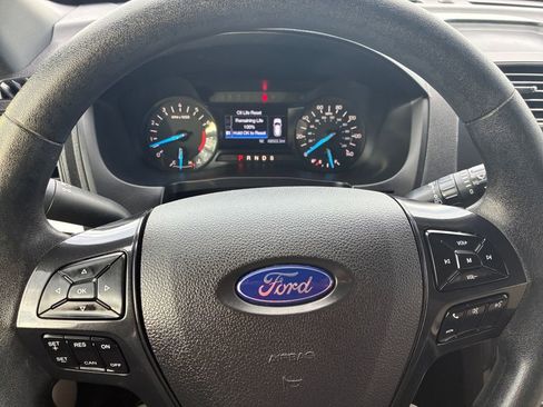 Used 2018 Ford Explorer FWD image 11