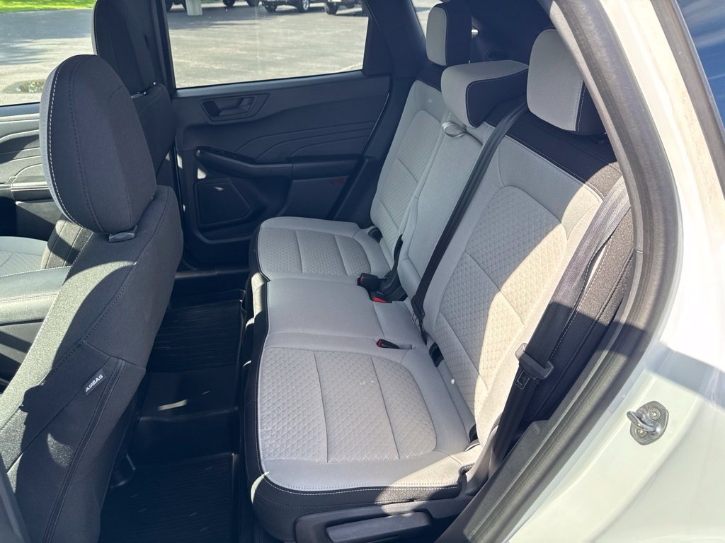Used 2023 Ford Escape Active AWD/4WD image 16