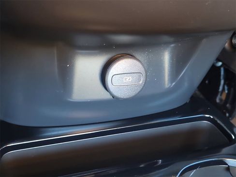 Used 2022 Volvo XC90 T6 Inscription w/ Advanced Package image 24