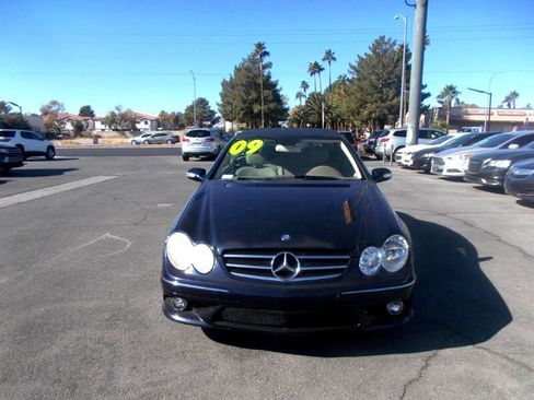 Used 2009 Mercedes-Benz CLK 550 Cabriolet image 2