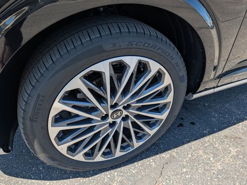 Certified 2026 Hyundai Palisade Calligraphy AWD/4WD image 9