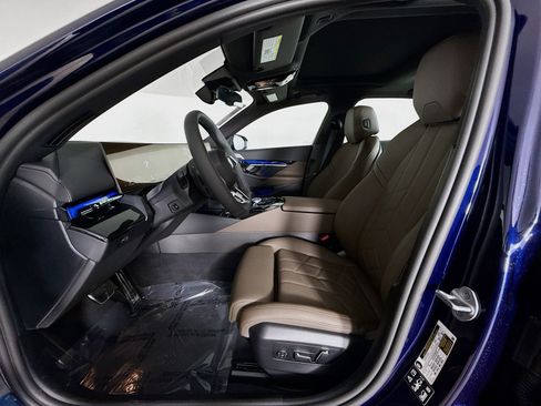 New 2026 BMW 540i xDrive w/ M Sport Package image 22