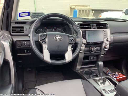 Used 2023 Toyota 4Runner SR5 Premium w/ Moonroof Package RWD image 12