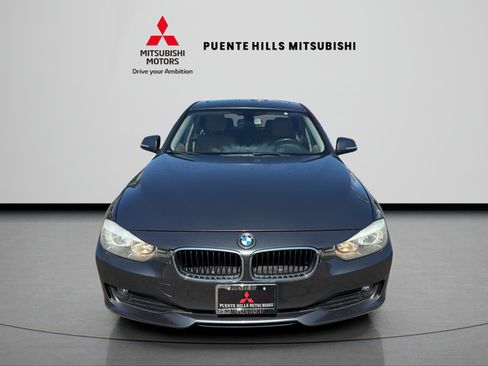 Used 2014 BMW 320i Sedan RWD image 2