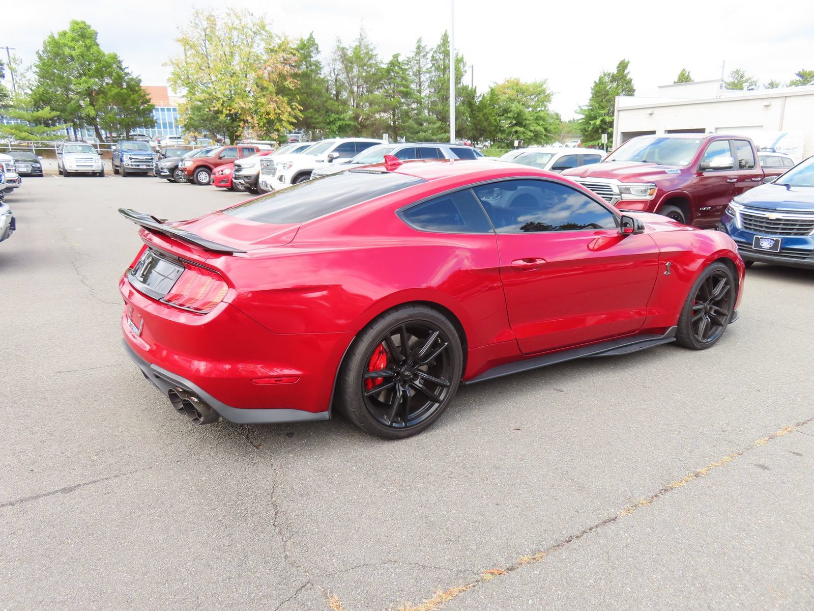 Used 2022 Ford Mustang Shelby GT500 w/ Technology Package RWD image 5