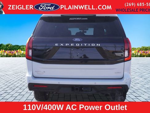 Used 2025 Ford Expedition Max Active image 4