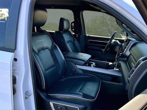 Used 2024 RAM 1500 Laramie image 7