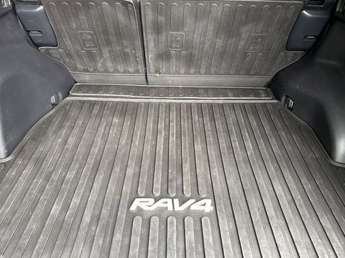 Used 2019 Toyota RAV4 Adventure AWD/4WD image 15