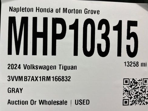 Used 2024 Volkswagen Tiguan SE w/ Panoramic Sunroof Package image 34