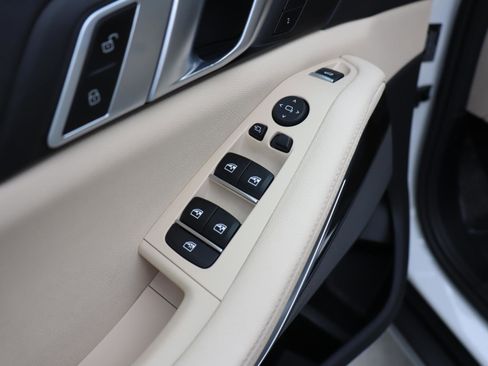 Used 2021 BMW X5 sDrive40i w/ Premium Package image 16