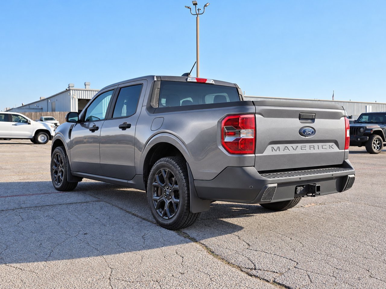 Used 2025 Ford Maverick XLT w/ Equipment Group 301A AWD/4WD image 4