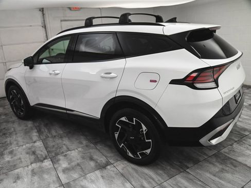 Used 2025 Kia Sportage SX image 4