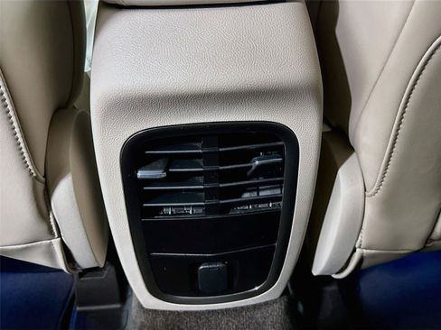 Used 2017 Lincoln MKC Select w/ Select Plus Package FWD image 25