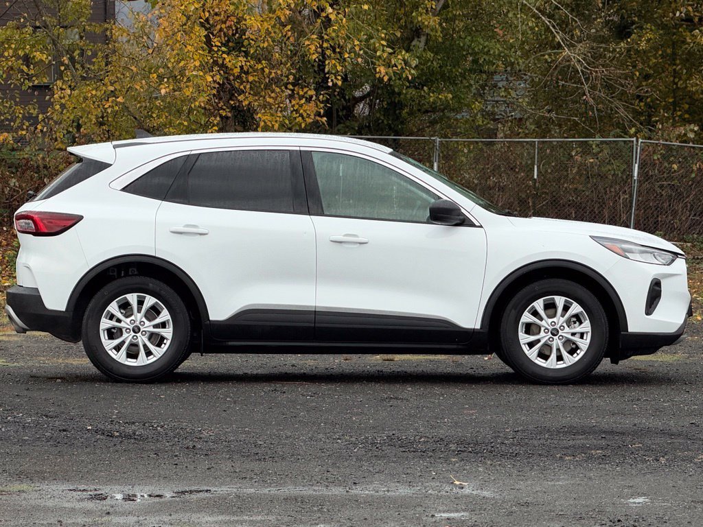 Used 2023 Ford Escape Active FWD image 8