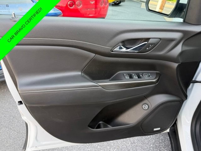 Certified 2023 GMC Acadia SLT FWD image 26