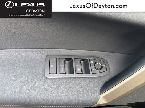 Used 2023 BMW iX xDrive50 image 11