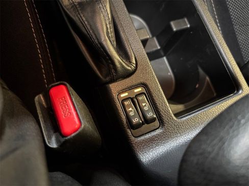 Used 2015 Subaru Crosstrek 2.0i Premium w/ Moonroof Package image 30