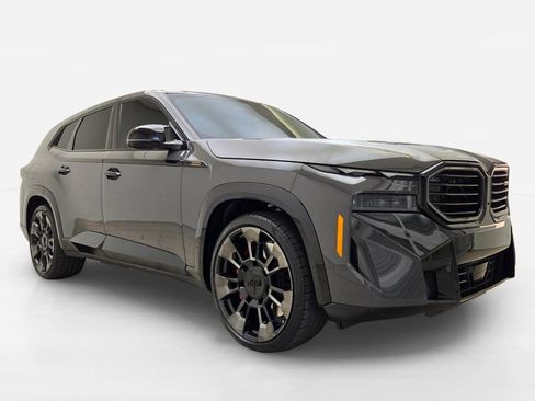 Used 2024 BMW XM AWD/4WD image 3